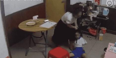 打小女孩视频,揭秘打小女孩视频事件