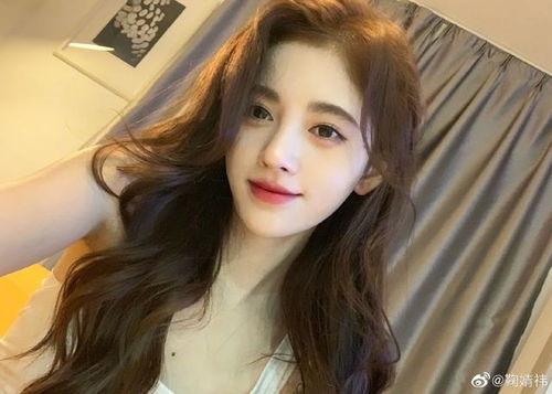 鞠婧祎 视频,青春偶像的舞台魅力与成长历程