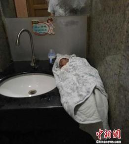 弃婴视频,揭开社会痛点与人性挣扎