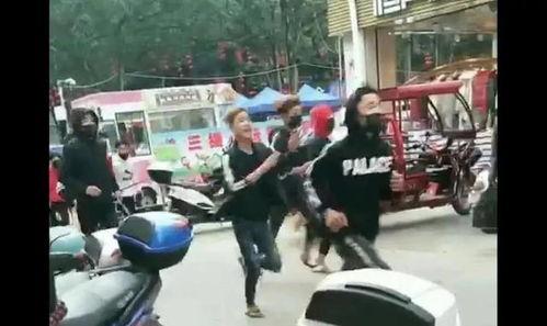 街头斗殴视频,一场激烈斗殴的惊心动魄现场