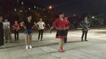 广场跳舞视频,记录全民健身的快乐时光