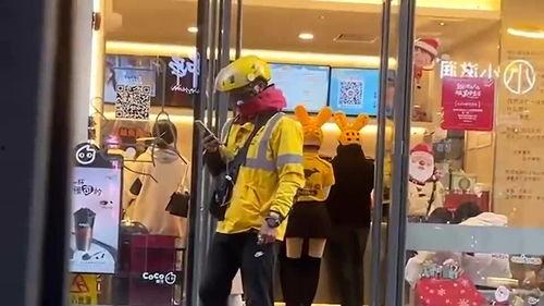 送外卖搞笑视频,搞笑视频里的温馨瞬间