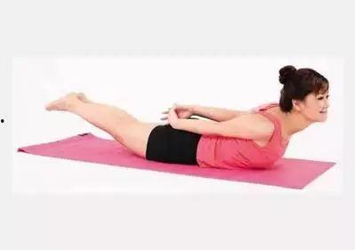 瑜伽的基本动作视频,轻松入门瑜伽之旅