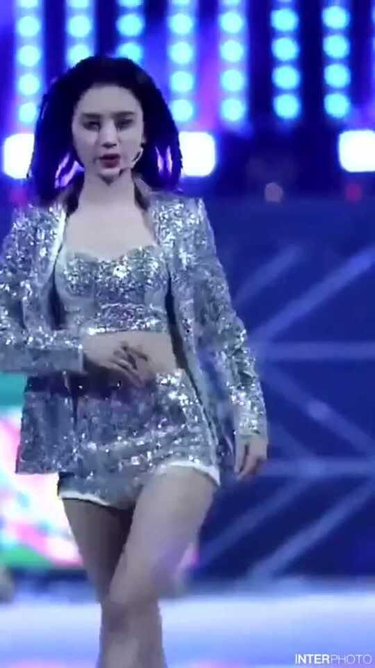 鞠婧祎跳舞视频,惊艳演绎舞蹈之美