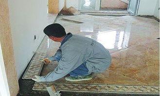 贴地板砖的技巧视频,视频揭秘高效施工方法