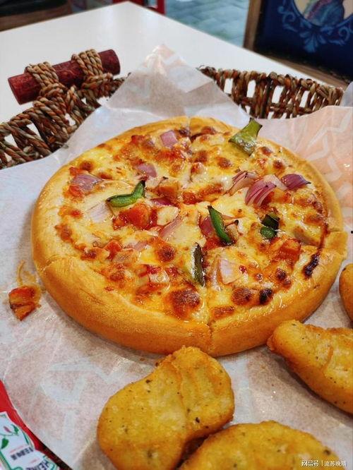 吃披萨视频,跟随视频学做美味披萨